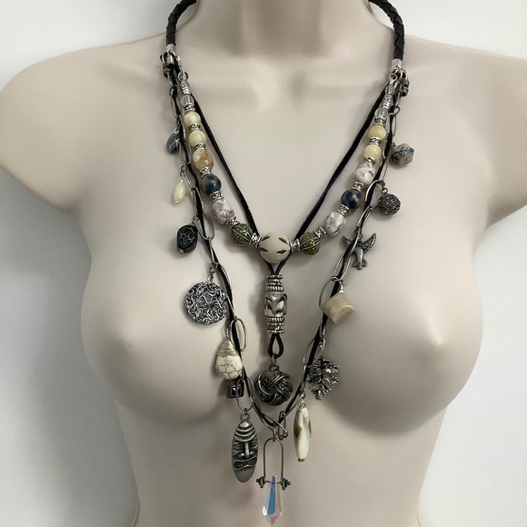 ART BY AMY LABBE Three Strand Necklace 16.5” long - Picture 3 of 8